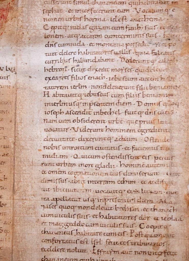 Huge ‘Atlantic’ Bible leaf with an impressive initial opening the Book of Judges, Italy, c.1100