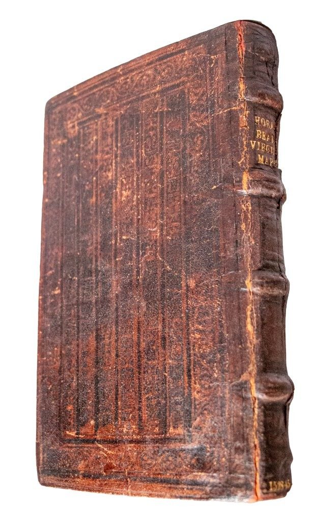 Gorgeous Book of Hours printed on vellum; Germain Hardouin with 16 large and 25 smaller illuminations c.1520