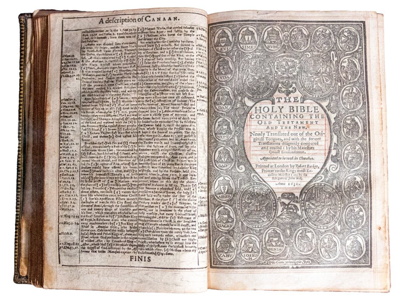 Exquisitely bound early C17th English Bible by the ‘Squirrel Binder’
